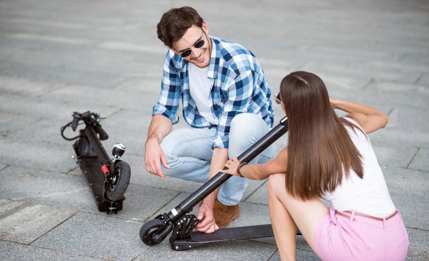 caractéristiques : Trottinette pliable électrique